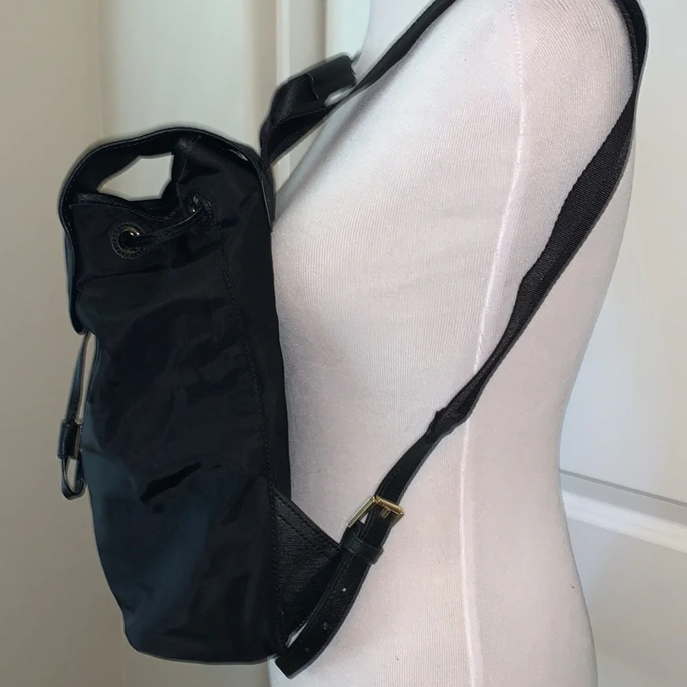 TORY BURCH GORGEOUS DRAWSTRING NYLON MAGNET CLOSE JET BLACK BACKPACK